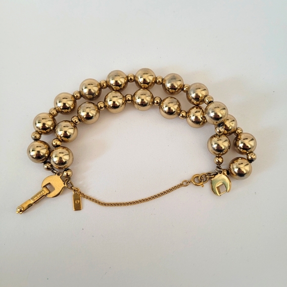 Vintage Monet double strand bracelet with gold tone beads - Picture 2 of 11